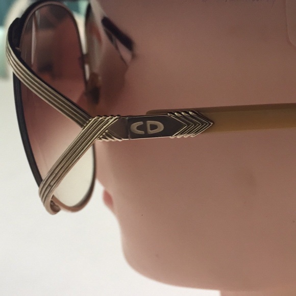 Christian Dior Sunglasses - Picture 4 of 6